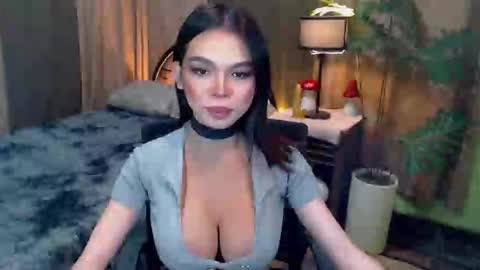 Snapshot of twinktransshanel chatting on 10.29.25 twinktransshanel online show from 10.29.25