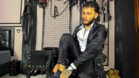 Snapshot of twisted_fantasy_ chatting on 01.06.26 Clio Tadeo online show from 01.06.26