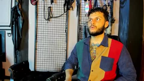 Snapshot of twisted_fantasy_ chatting on 01.11.26 Clio Tadeo online show from 01.11.26