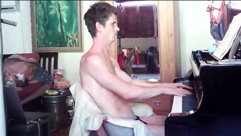 TobeBritta online show from 01.10.25