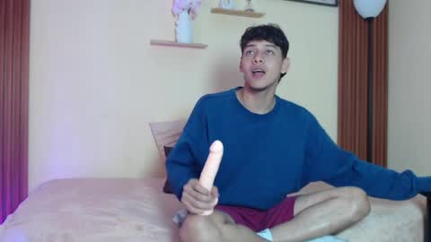 twohottrouble  online show from 04.09.26