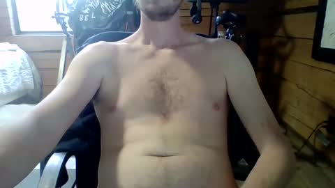 Snapshot of twootall chatting on 03.05.25 twootall online show from 03.05.25