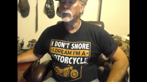 Snapshot of txlobo60 chatting on 04.22.26 txlobo60 online show from 04.22.26