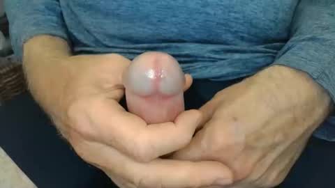 Snapshot of txpussyhound chatting on 10.19.25 txpussyhound online show from 10.19.25