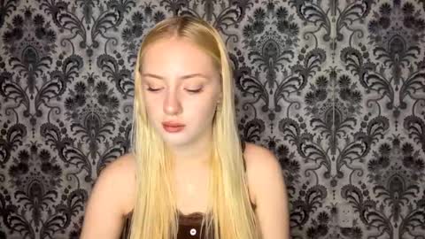 Snapshot of tyishakillingworth chatting on 12.03.25 Grace online show from 12.03.25