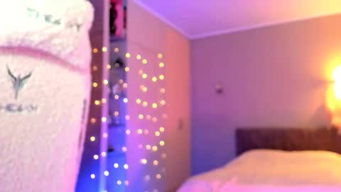 Miley online show from 12.04.25