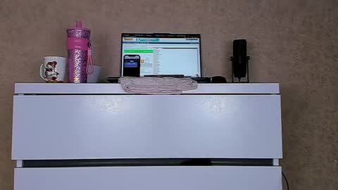 Snapshot of tykita chatting on 11.27.25 tykita online show from 11.27.25