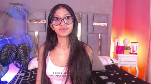 Snapshot of tyla_ks chatting on 10.30.25 tyla_ks online show from 10.30.25