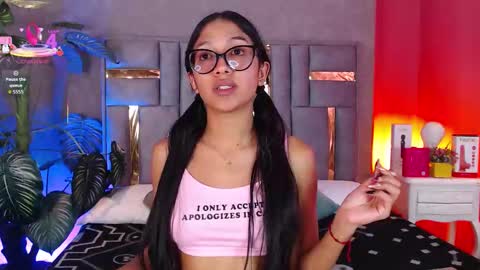 Snapshot of tyla_ks chatting on 12.02.25 tyla_ks online show from 12.02.25