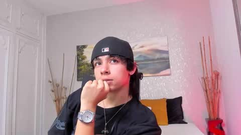 Snapshot of tyler_durtenn chatting on 02.25.26 Tyler online show from 02.25.26