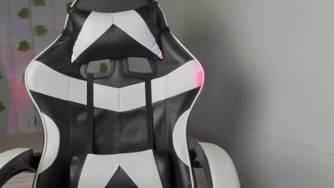 Tyler Garcia  online show from 02.11.25