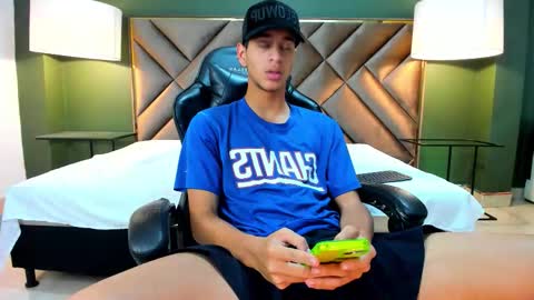 Snapshot of tyler_rodriguez chatting on 10.16.25 Tyler Rodriguez online show from 10.16.25