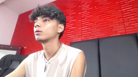 tyler_wolf_1 online show from 10.11.25