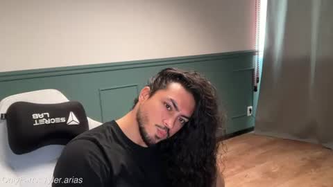 tylerarias online show from 06.20.26