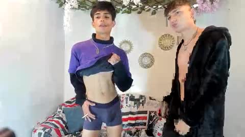 Snapshot of tylerhot2005 chatting on 11.14.25 tylerhot2005 online show from 11.14.25