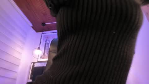       online show from 10.07.25