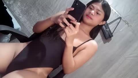 tyradine3 online show from 09.08.25