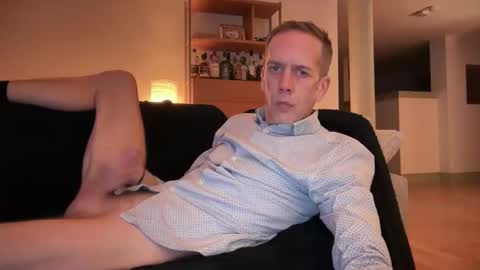 Snapshot of tyronev70 chatting on 11.19.25 Ty online show from 11.19.25