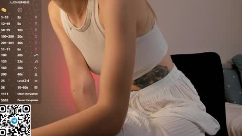 Christine 3 Next broadcast tomorrow at 2100 GMT 5 online show from 04.07.26