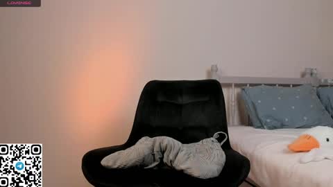 Christine 3 Next broadcast tomorrow at 2100 GMT 5 online show from 04.09.26