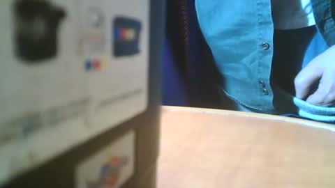 Snapshot of u02g2 chatting on 05.19.26 u02g2 online show from 05.19.26