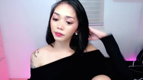 Snapshot of ughliah chatting on 02.11.26 urbbgirl alliah online show from 02.11.26