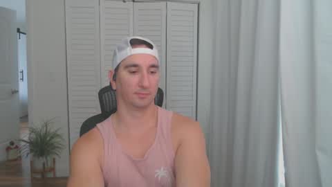 uglyduck3532 online show from 01.20.25