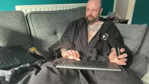 ukgooner87 online show from 04.12.26