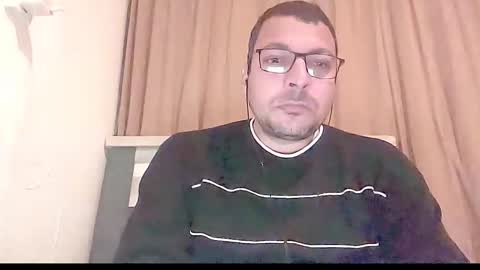 Snapshot of ukhalid82 chatting on 10.27.25 ukhalid82 online show from 10.27.25
