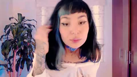 Snapshot of ulala_martina chatting on 05.21.26 Martina online show from 05.21.26