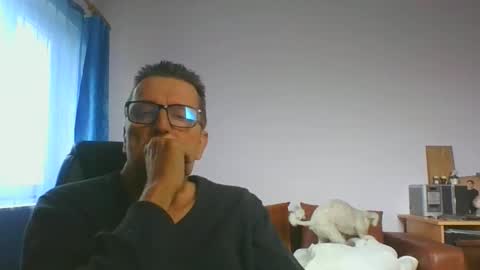 ulmeni4 online show from 12.21.24