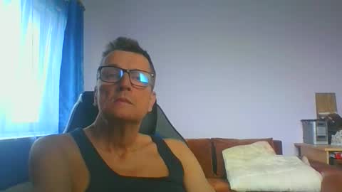 ulmeni4 online show from 11.14.25