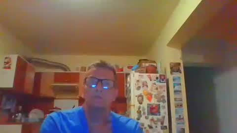 Snapshot of ulmeni4 chatting on 04.19.26 ulmeni4 online show from 04.19.26