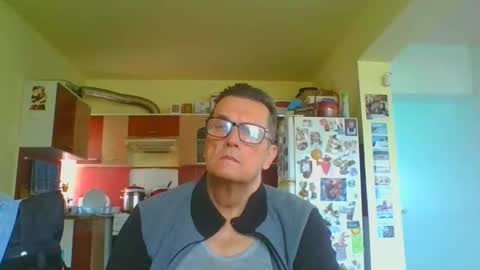 Snapshot of ulmeni4 chatting on 04.23.26 ulmeni4 online show from 04.23.26