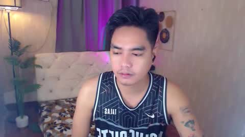 Snapshot of ultimatesexytrans chatting on 12.17.25 Alex online show from 12.17.25