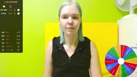 Snapshot of ultra_meow chatting on 10.24.25 Roxy online show from 10.24.25