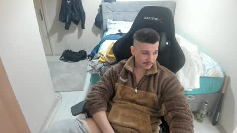 Snapshot of ulxer chatting on 02.20.25 hi im mike tyson - online show from 02.20.25