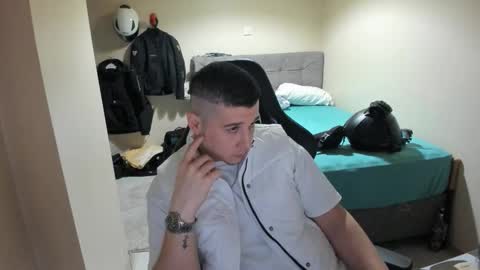 Snapshot of ulxer chatting on 06.04.26 hi im mike tyson - online show from 06.04.26