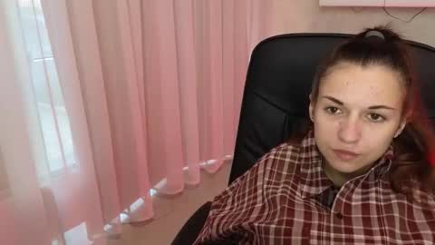 Snapshot of ulyanix chatting on 09.26.25 Ulyana online show from 09.26.25