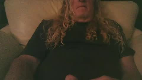Snapshot of umbrado chatting on 06.27.26 umbrado online show from 06.27.26