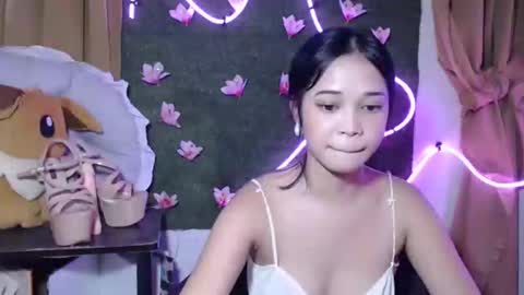 Snapshot of umi_pinay69xx chatting on 09.10.25 umi online show from 09.10.25