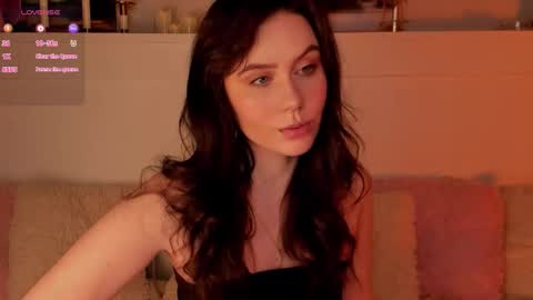 Una  online show from 03.18.26