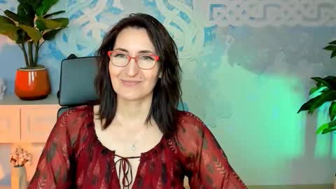 UnaTera online show from 10.18.25