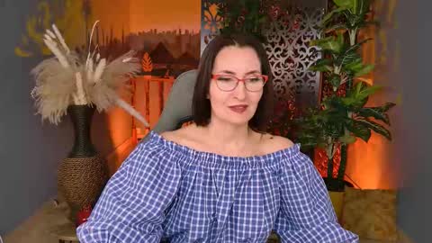 UnaTera online show from 11.22.25