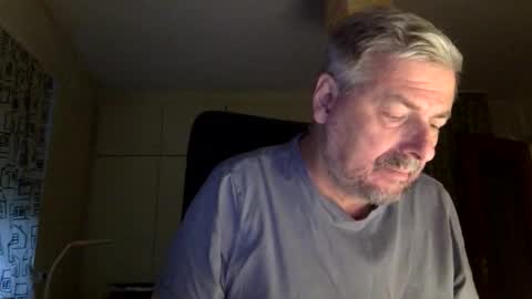 Snapshot of unbenannt1 chatting on 10.23.25 unbenannt1 online show from 10.23.25