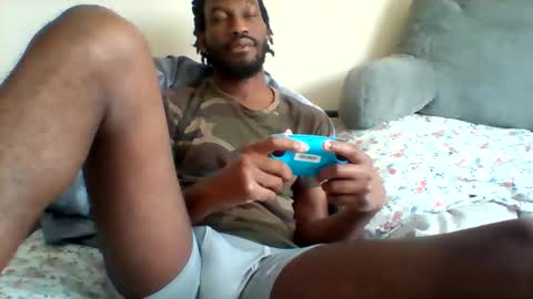 Snapshot of uncircumcise30 chatting on 05.18.26 uncircumcise30 online show from 05.18.26
