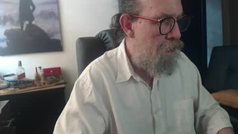 Snapshot of uncle_hottiecb chatting on 07.04.26 Uncle Hottie online show from 07.04.26