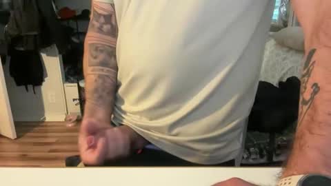 Snapshot of uncutbeard129840 chatting on 12.05.25 uncutbeard129840 online show from 12.05.25