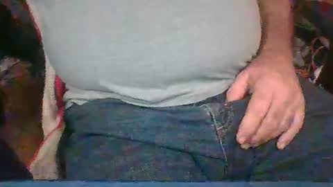 uncutmike7x5 online show from 12.13.25