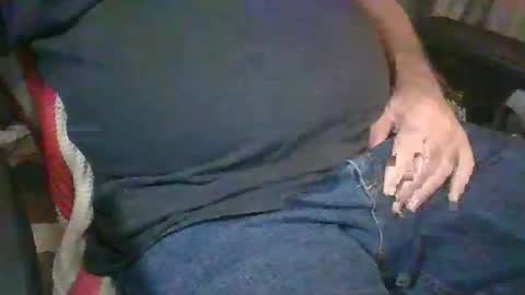 uncutmike7x5 online show from 12.21.25